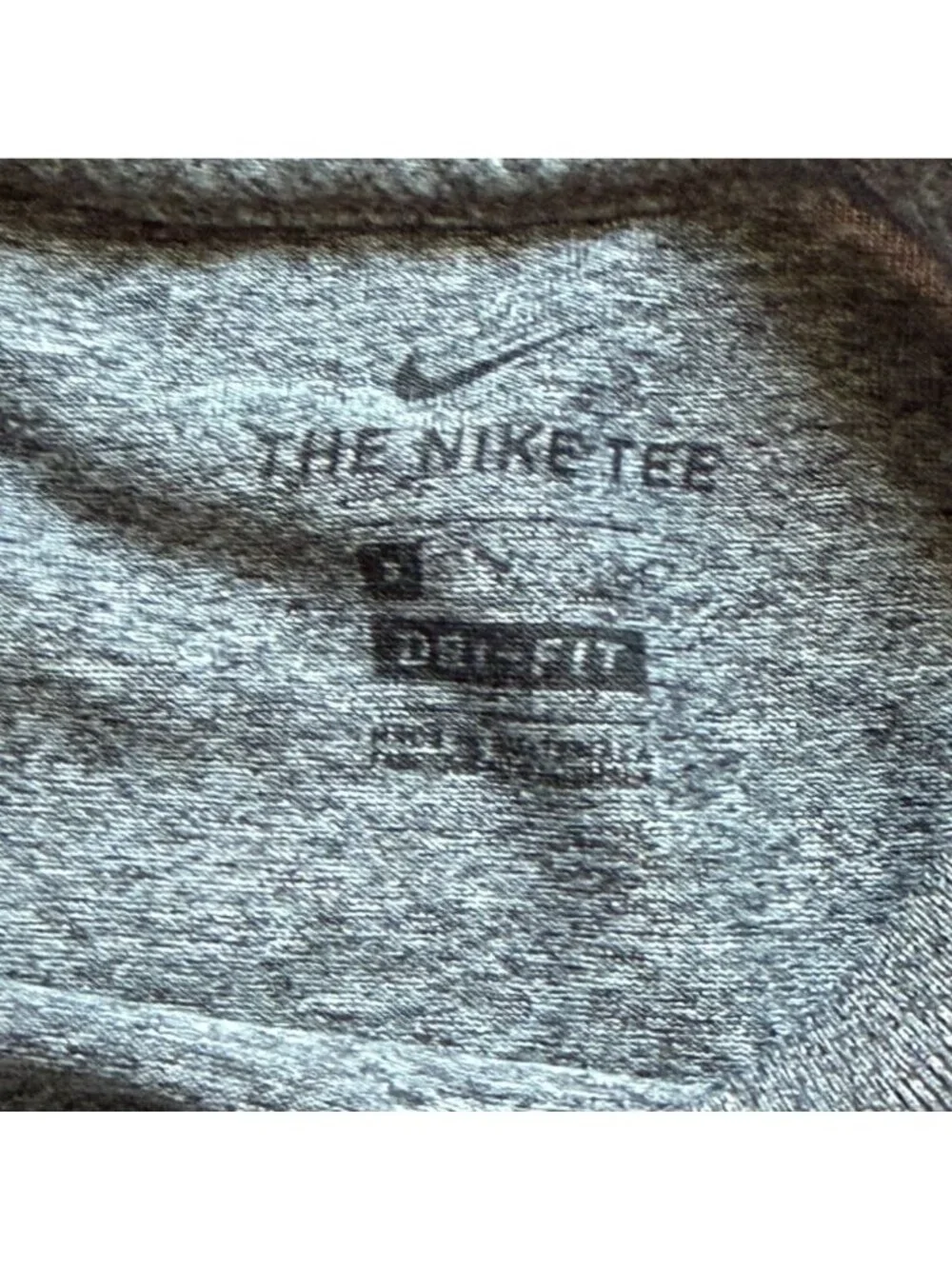 Nike Dri-Fit Womens 'The Nike Tee' Short Sleeve T-Shrit-Heathered Gray-Small-GUC